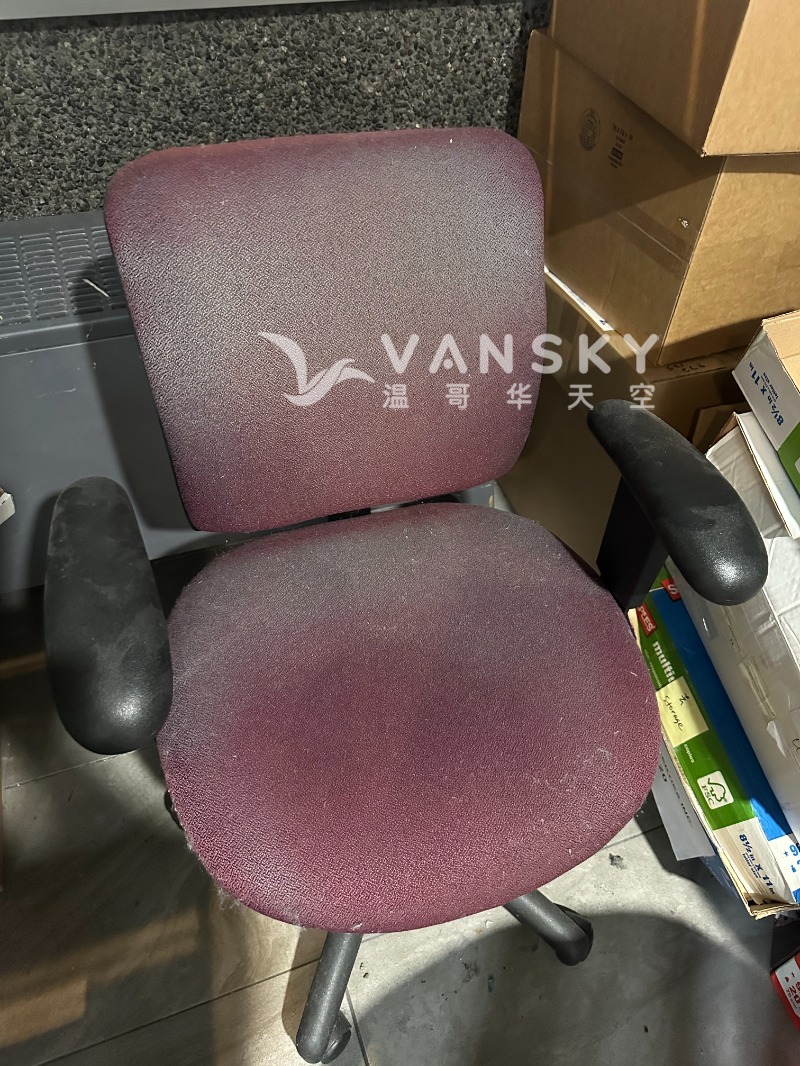 250516144150_Desk 2.jpg